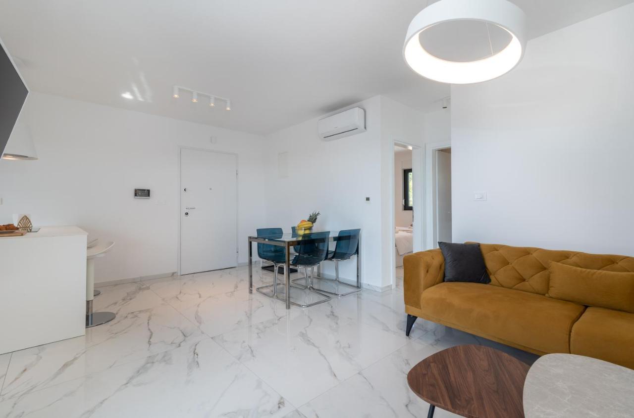 Lavender Tree - Luxury Apartments Trogir Extérieur photo