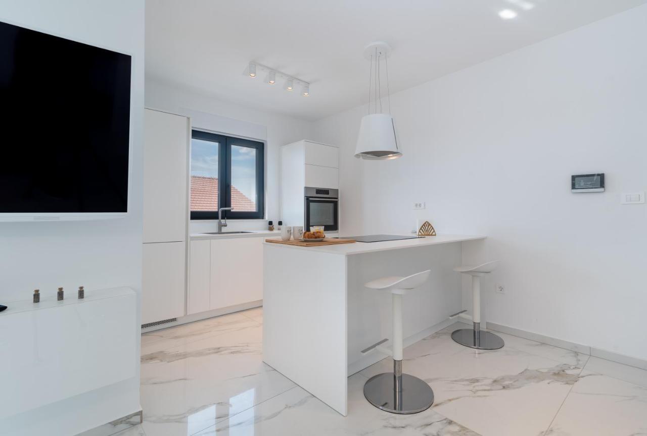 Lavender Tree - Luxury Apartments Trogir Extérieur photo